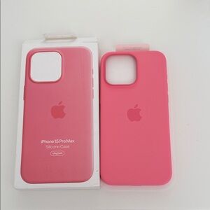 Apple iPhone 15 Pro Max Silicone Case - Vibrant Pink